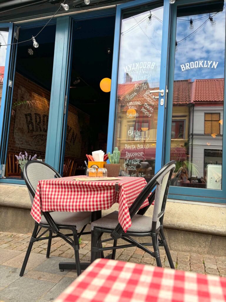 Uteservering vid Brooklyn i Halmstad